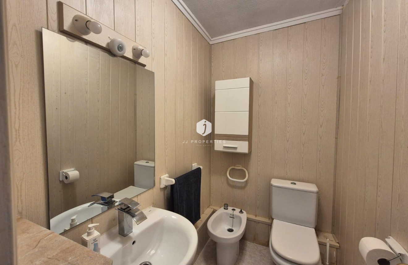 Tweedehands - Appartement / flat -
Torrevieja - Punta prima