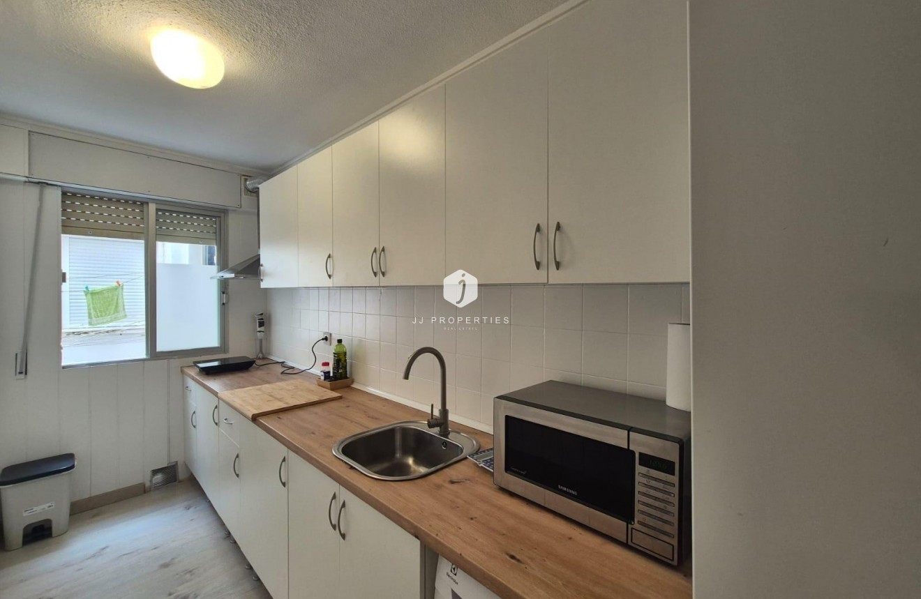 Tweedehands - Appartement / flat -
Torrevieja - Punta prima