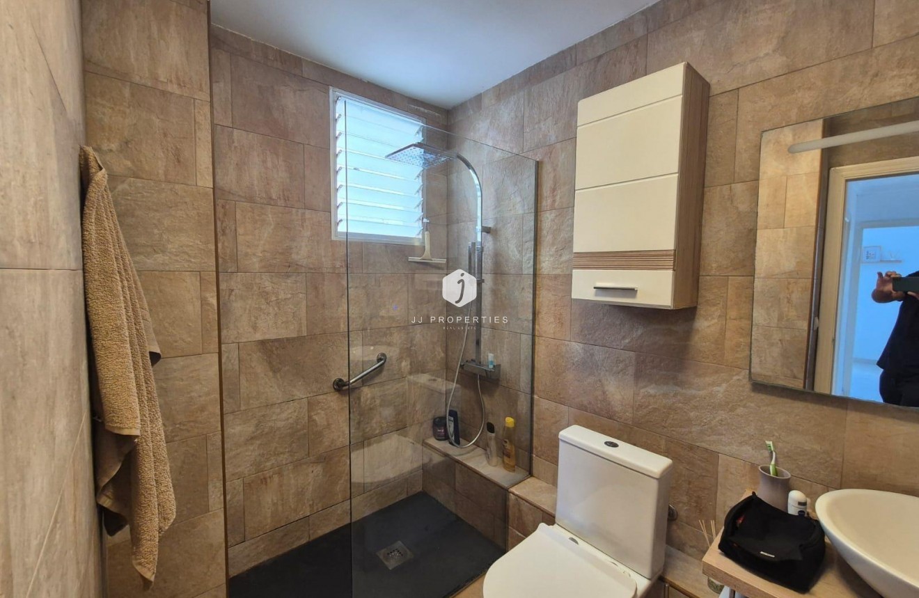 Tweedehands - Appartement / flat -
Torrevieja - Punta prima