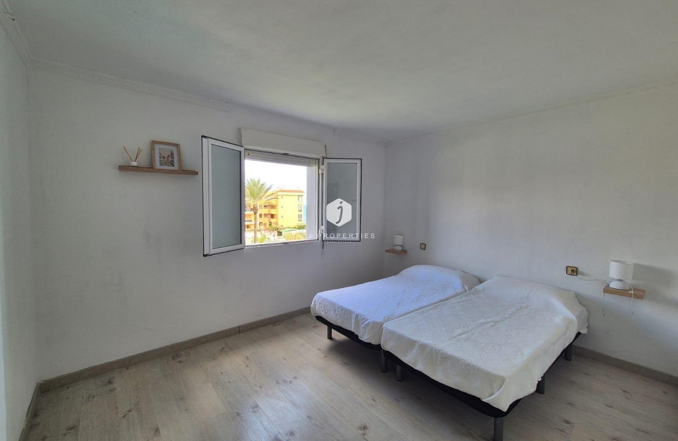 Tweedehands - Appartement / flat -
Torrevieja - Punta prima