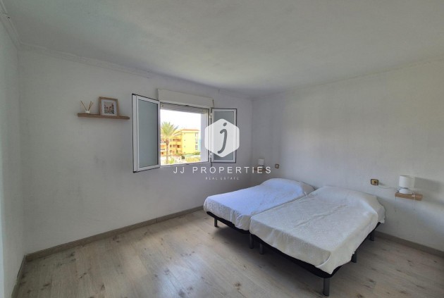 Tweedehands - Appartement / flat -
Torrevieja - Punta prima