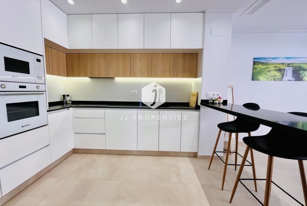 Tweedehands - Appartement / flat -
El Raso - Costa Blanca