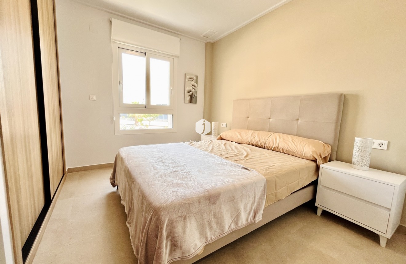 Tweedehands - Appartement / flat -
El Raso - Costa Blanca