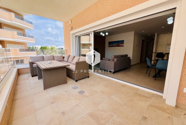 Tweedehands - Appartement / flat -
El Raso - Costa Blanca