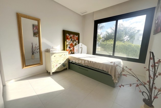 Tweedehands - Villa -
Los Dolses - Inland