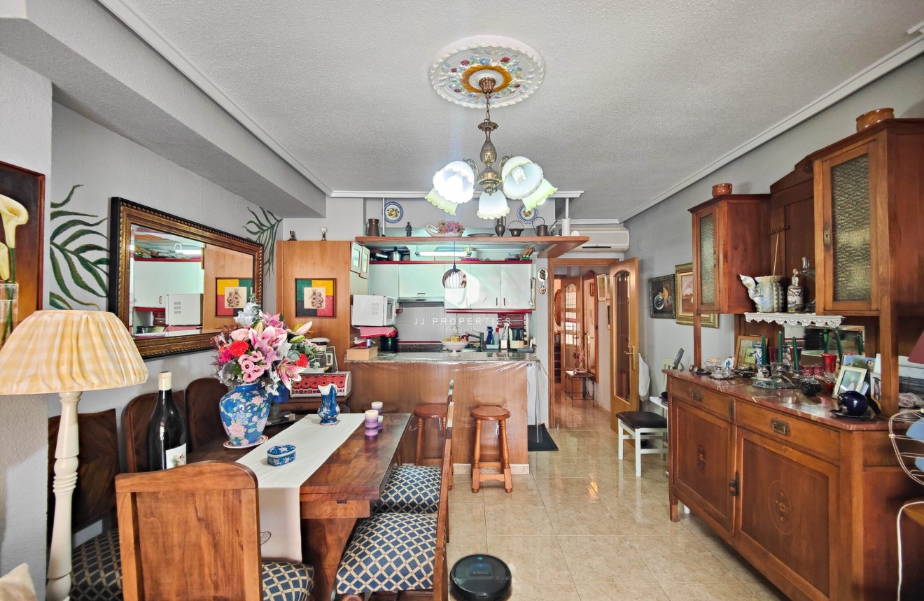 Tweedehands - Appartement / flat -
Torrevieja - Costa Blanca