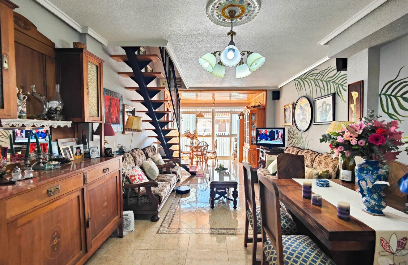 Tweedehands - Appartement / flat -
Torrevieja - Costa Blanca