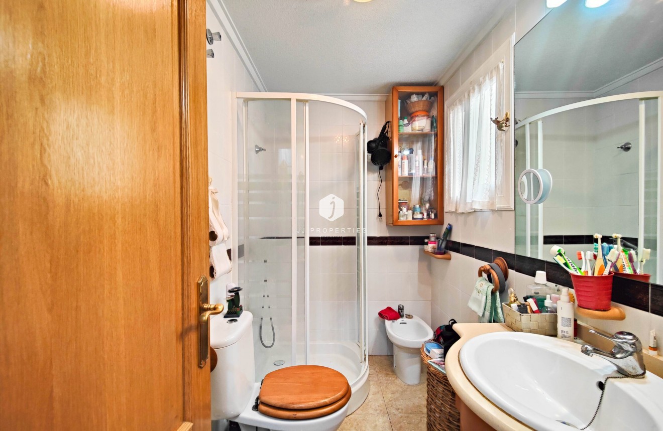 Tweedehands - Appartement / flat -
Torrevieja - Costa Blanca