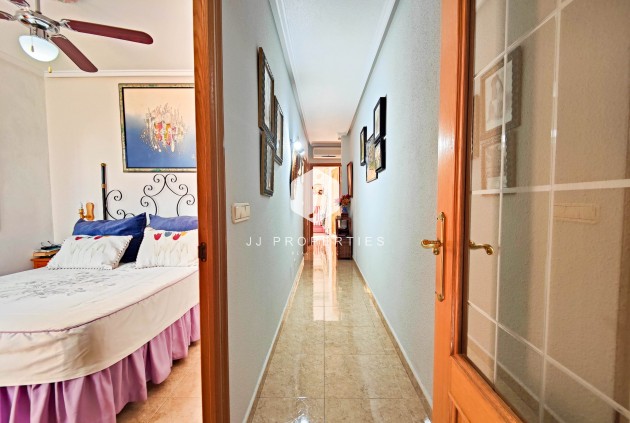Tweedehands - Appartement / flat -
Torrevieja - Costa Blanca