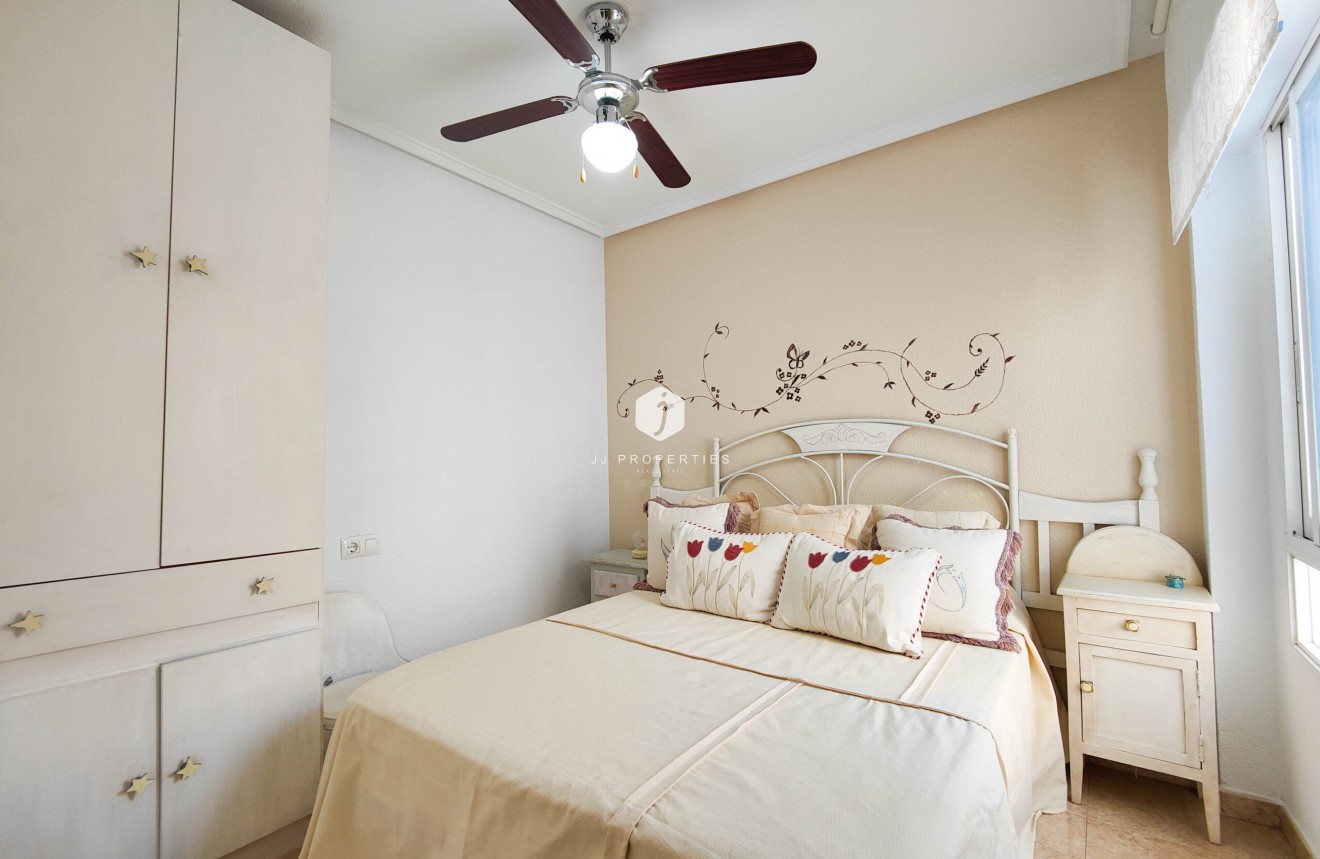 Tweedehands - Appartement / flat -
Torrevieja - Costa Blanca