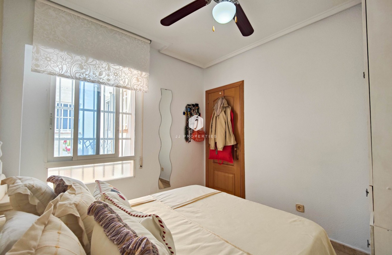Tweedehands - Appartement / flat -
Torrevieja - Costa Blanca