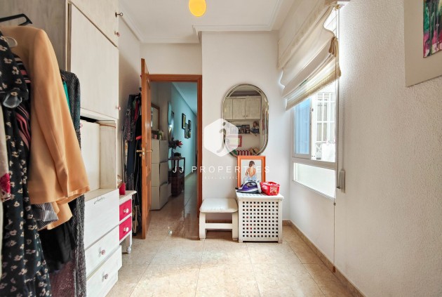 Tweedehands - Appartement / flat -
Torrevieja - Costa Blanca