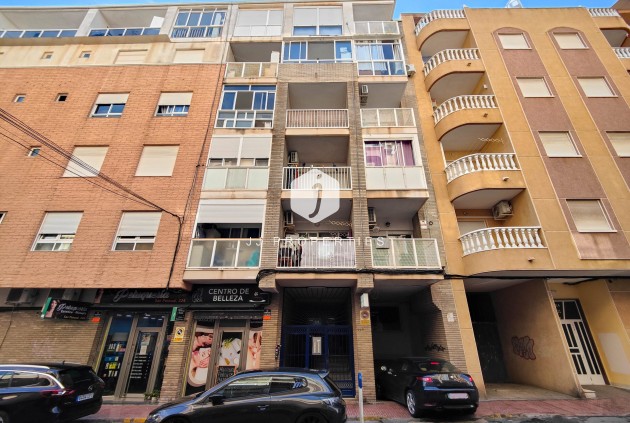 Tweedehands - Appartement / flat -
Torrevieja - Costa Blanca