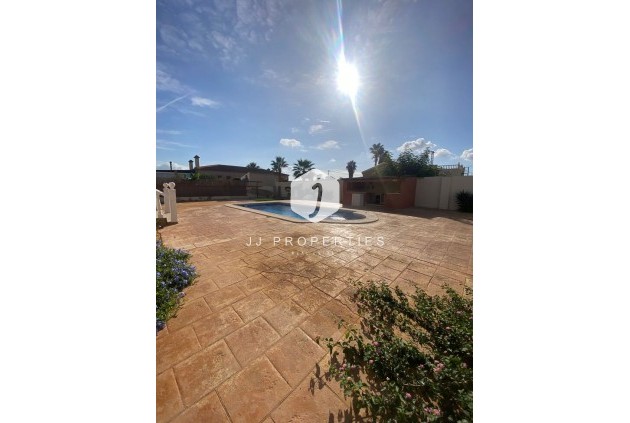 Tweedehands - Villa -
Catral - Costa Blanca