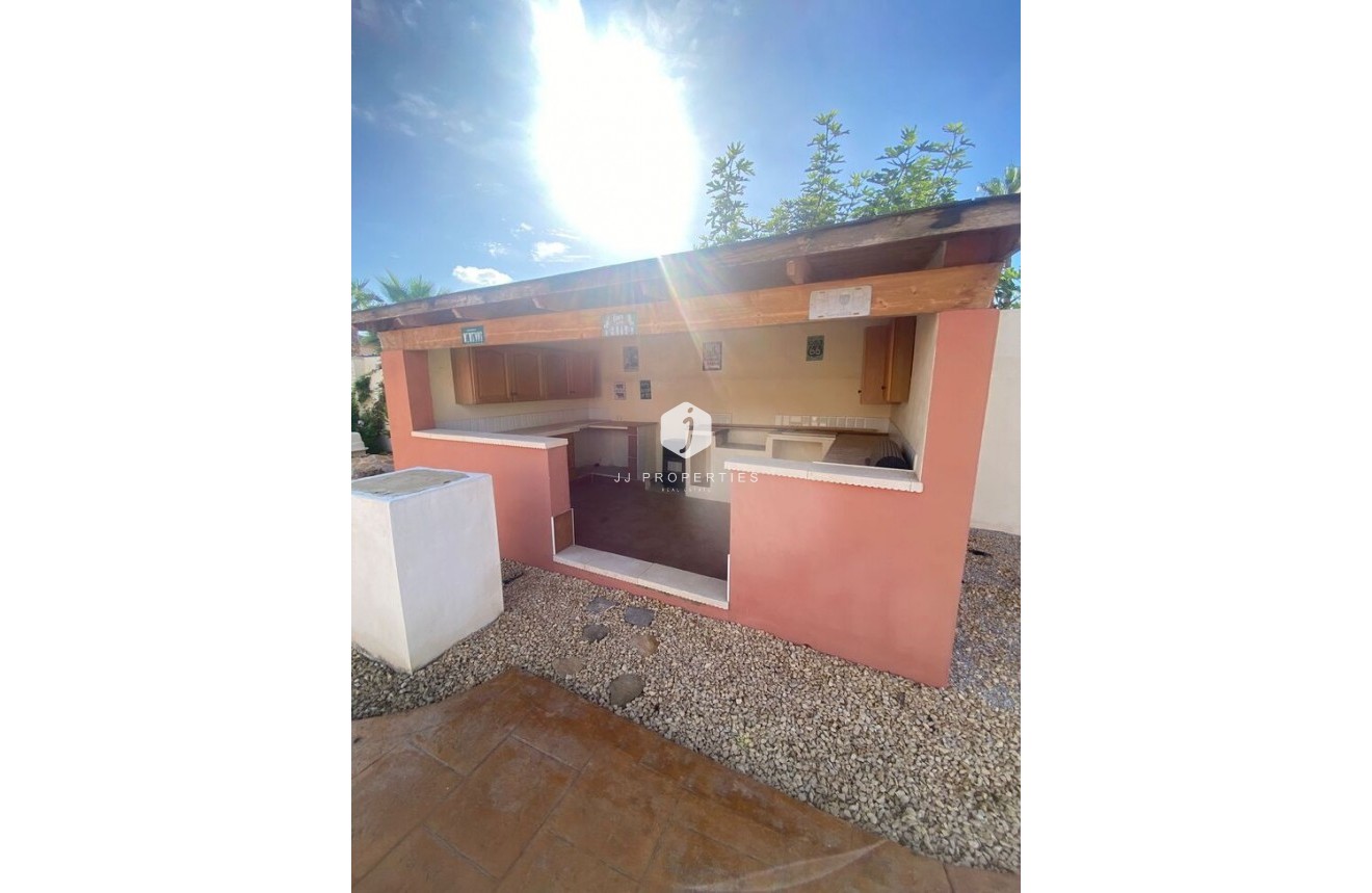 Tweedehands - Villa -
Catral - Costa Blanca