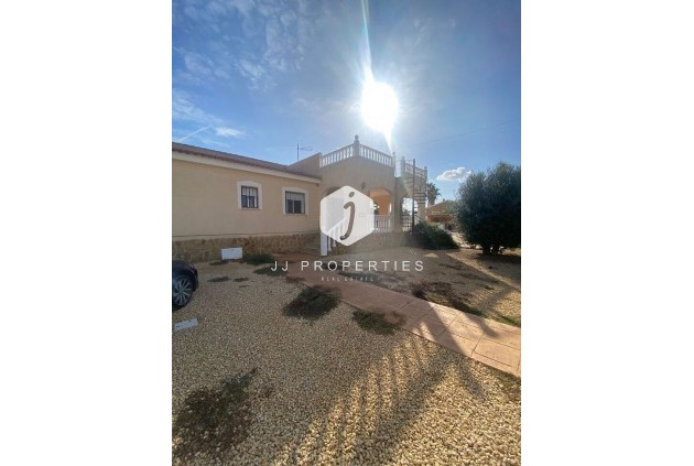 Tweedehands - Villa -
Catral - Costa Blanca