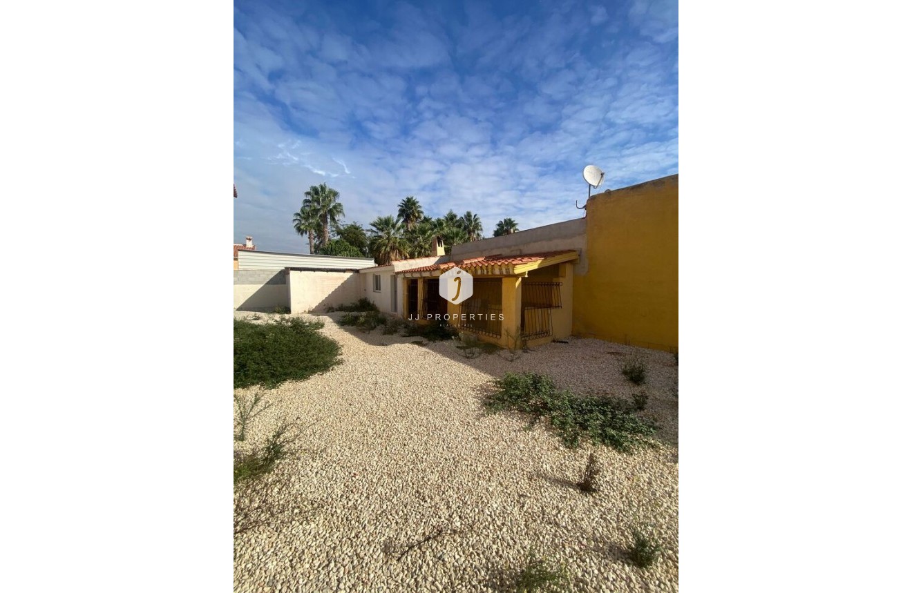 Tweedehands - Villa -
Catral - Costa Blanca