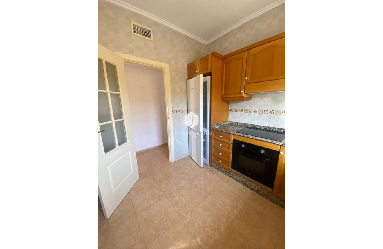 Tweedehands - Villa -
Catral - Costa Blanca