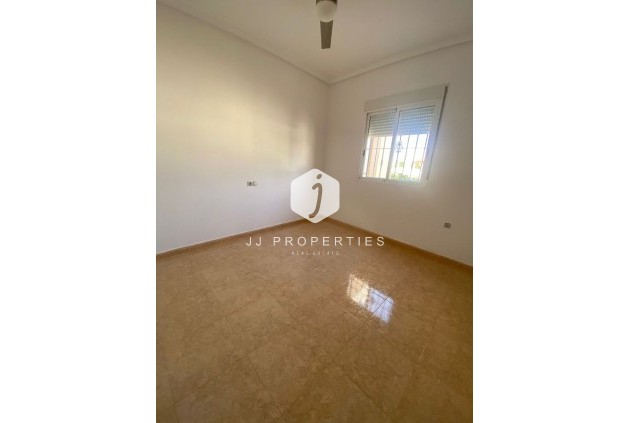 Tweedehands - Villa -
Catral - Costa Blanca