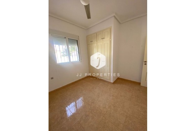 Tweedehands - Villa -
Catral - Costa Blanca