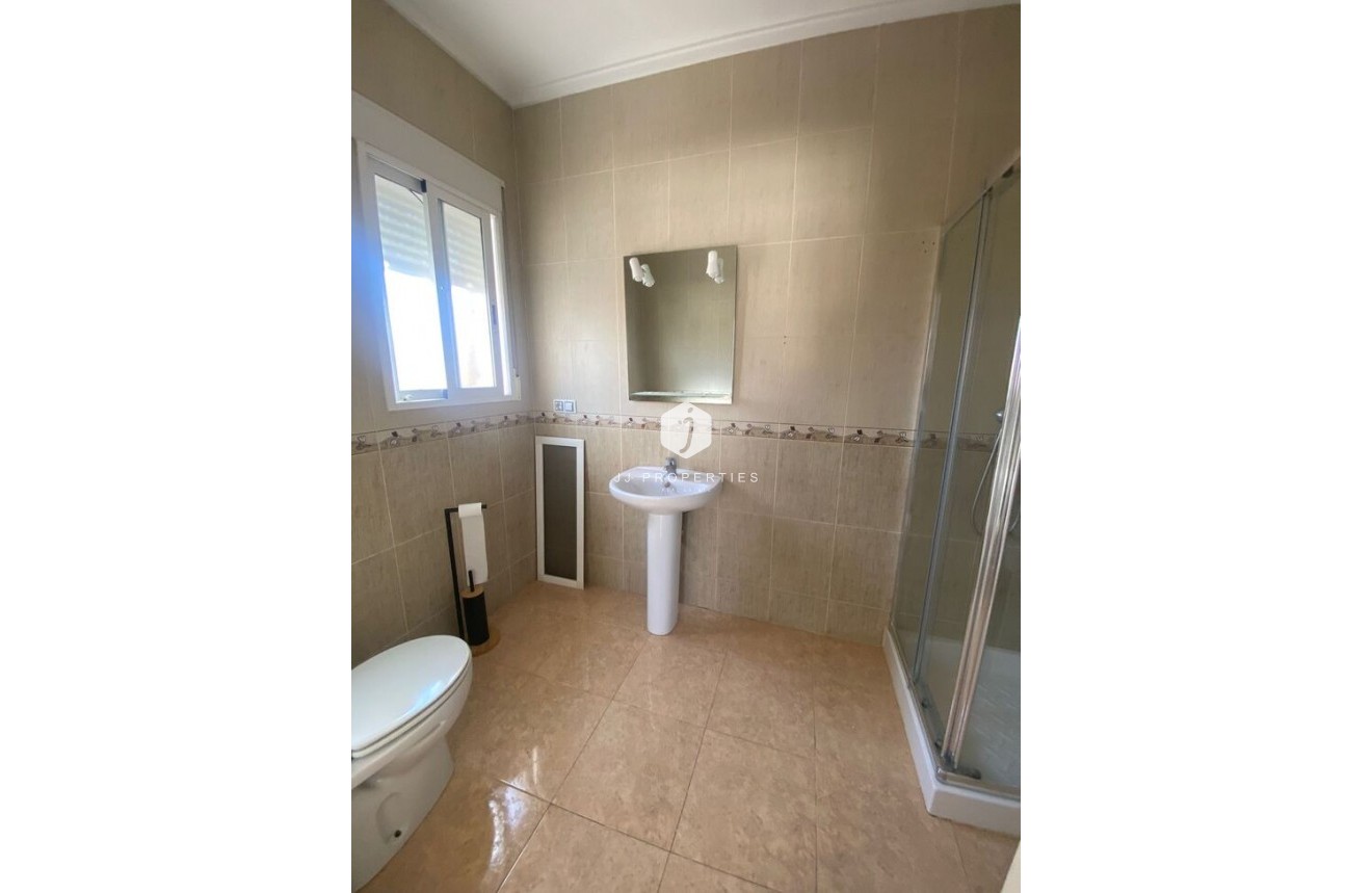 Tweedehands - Villa -
Catral - Costa Blanca