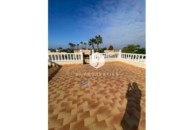 Tweedehands - Villa -
Catral - Costa Blanca