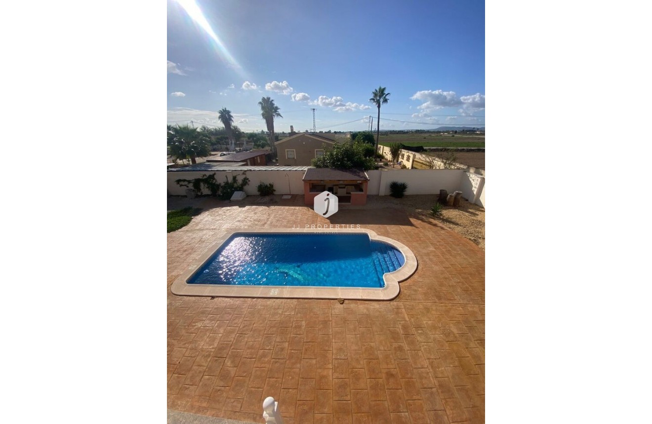 Tweedehands - Villa -
Catral - Costa Blanca