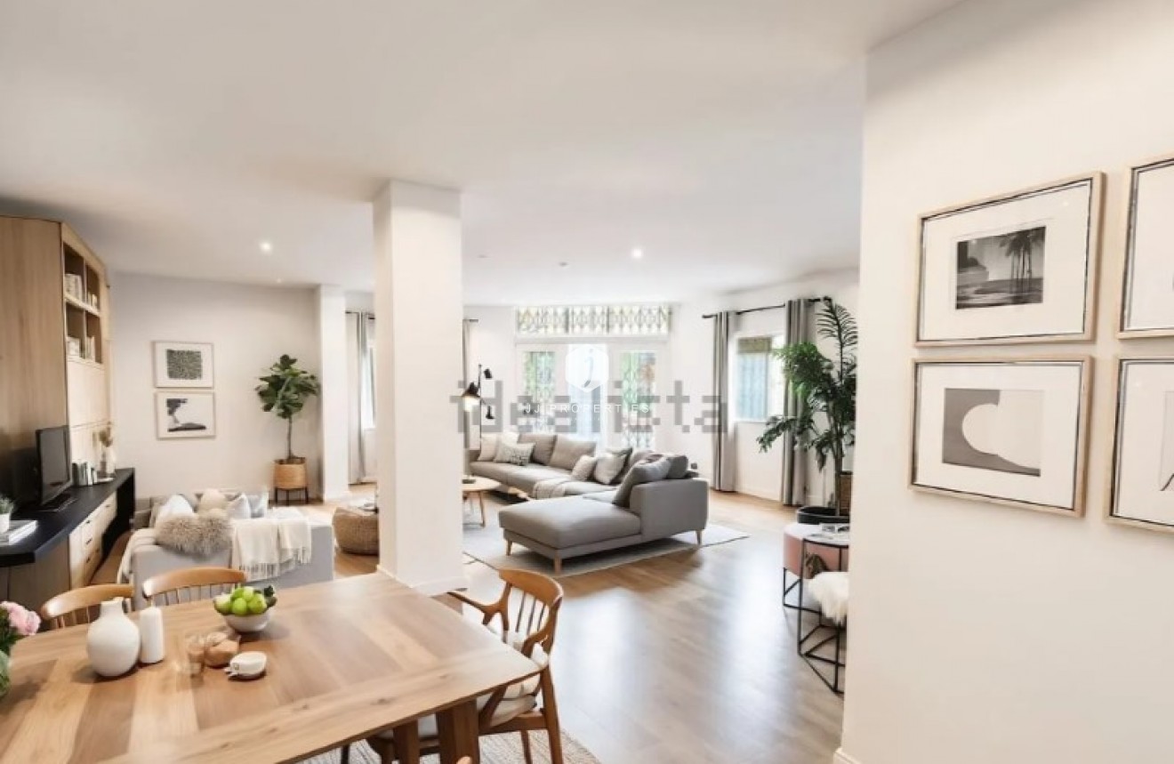 Tweedehands - Appartement / flat -
Torrevieja - Costa Blanca