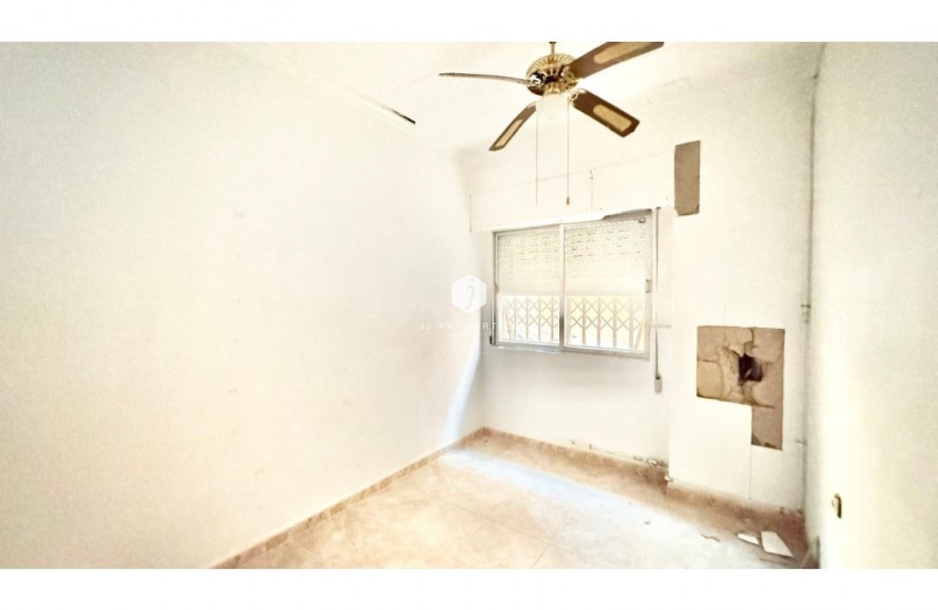 Tweedehands - Appartement / flat -
Torrevieja - Costa Blanca