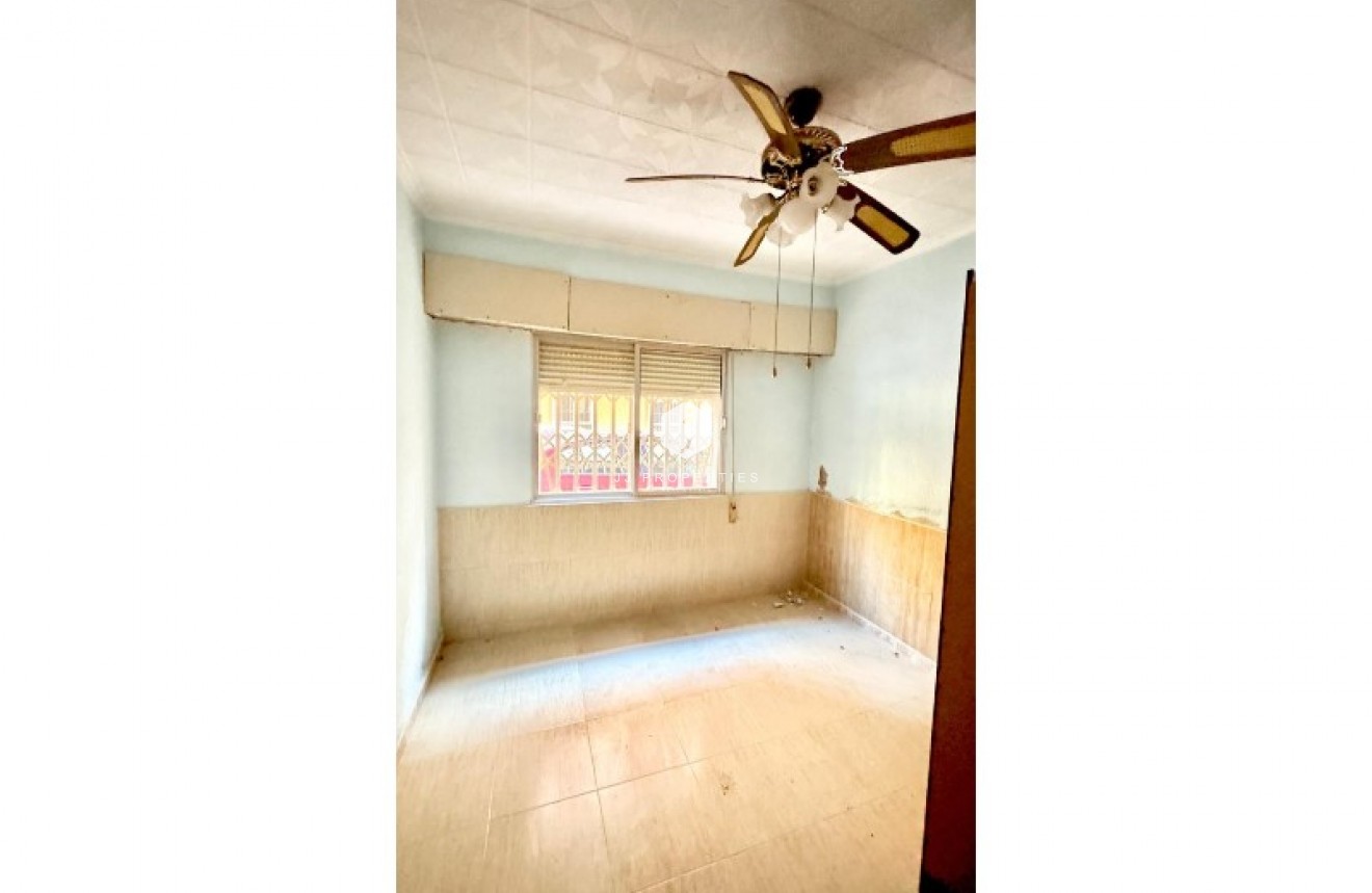 Tweedehands - Appartement / flat -
Torrevieja - Costa Blanca