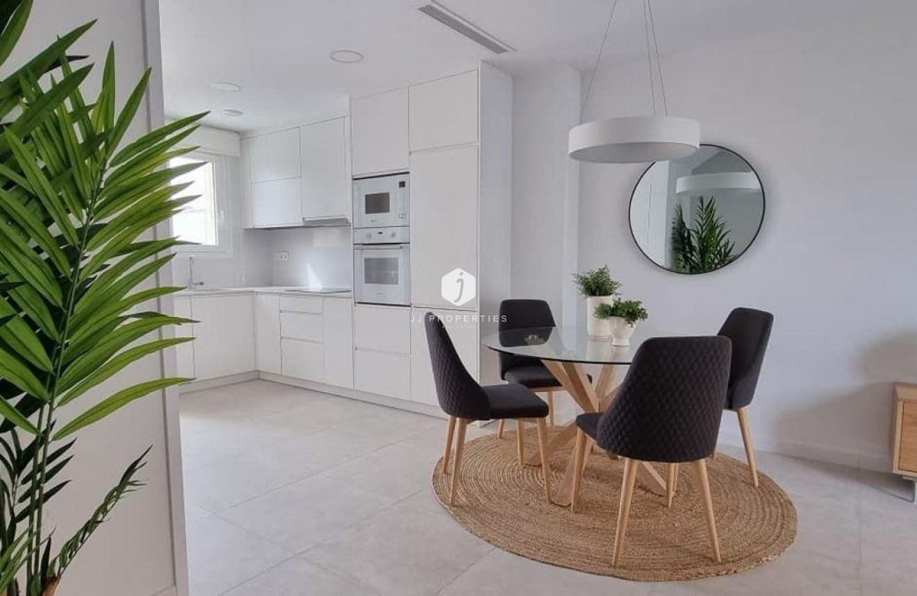 Tweedehands - Chalet -
Torrevieja - aguas nuevas