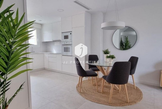 Tweedehands - Chalet -
Torrevieja - aguas nuevas