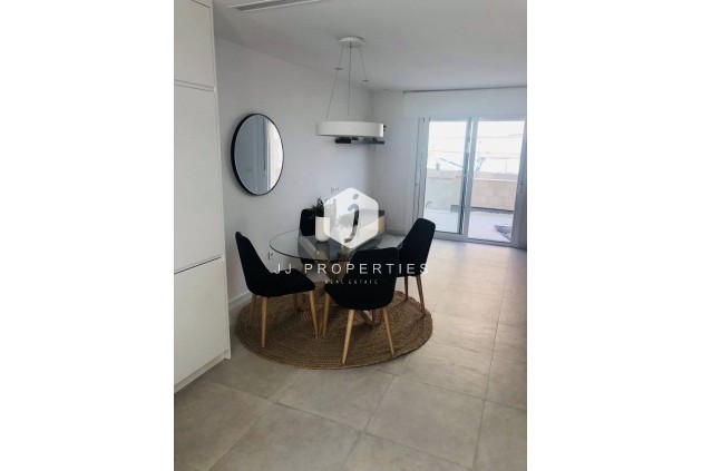 Tweedehands - Chalet -
Torrevieja - aguas nuevas