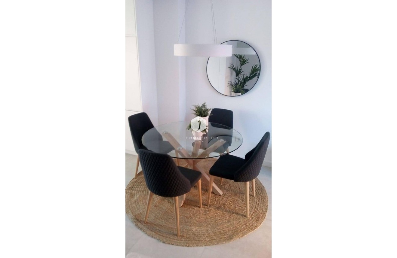 Tweedehands - Chalet -
Torrevieja - aguas nuevas