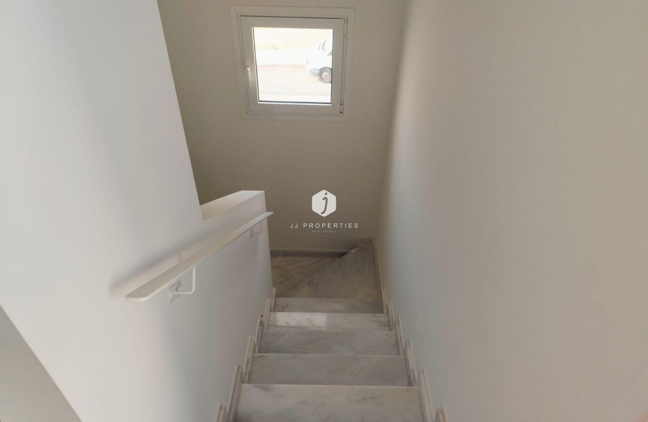 Tweedehands - Chalet -
Torrevieja - aguas nuevas