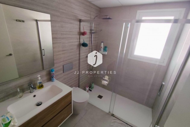 Tweedehands - Chalet -
Torrevieja - aguas nuevas