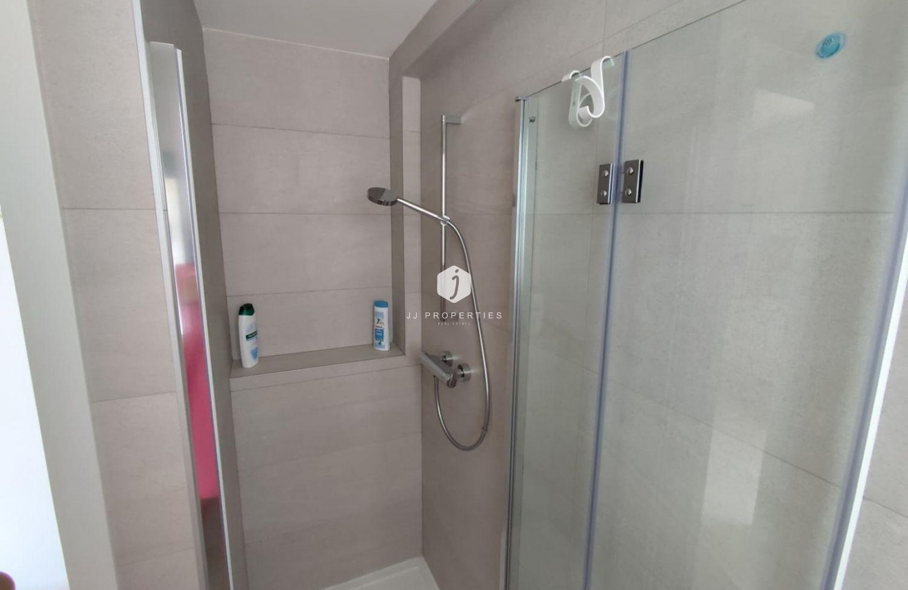 Tweedehands - Chalet -
Torrevieja - aguas nuevas