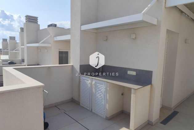 Tweedehands - Chalet -
Torrevieja - aguas nuevas