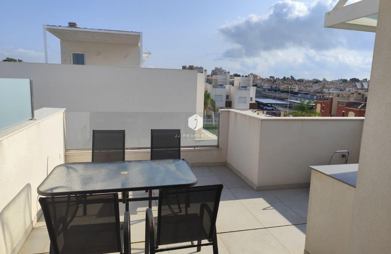 Tweedehands - Chalet -
Torrevieja - aguas nuevas