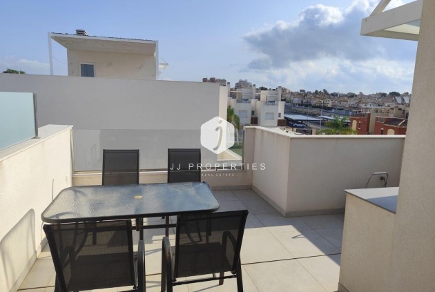 Tweedehands - Chalet -
Torrevieja - aguas nuevas