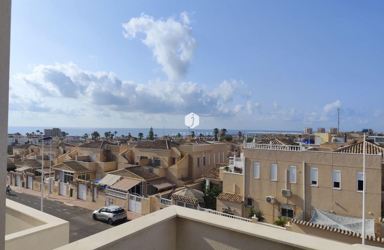 Tweedehands - Chalet -
Torrevieja - aguas nuevas