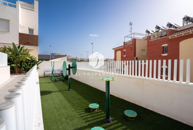 Tweedehands - Chalet -
Torrevieja - aguas nuevas