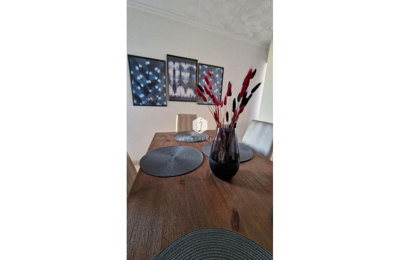 Aus zweiter Hand - Wohnung -
Torrevieja - Playa de los Locos