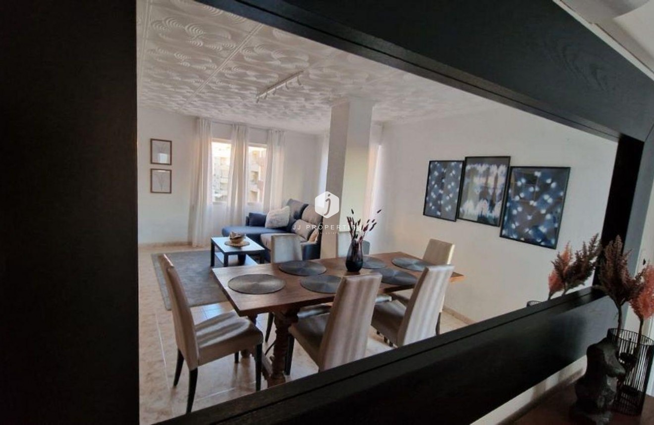 Aus zweiter Hand - Wohnung -
Torrevieja - Playa de los Locos