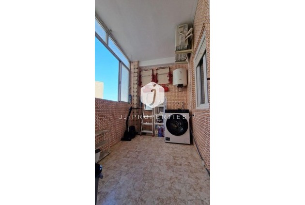 Aus zweiter Hand - Wohnung -
Torrevieja - Playa de los Locos