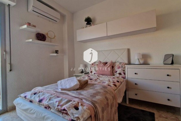 Aus zweiter Hand - Wohnung -
Torrevieja - Playa de los Locos