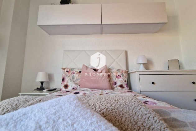 Aus zweiter Hand - Wohnung -
Torrevieja - Playa de los Locos