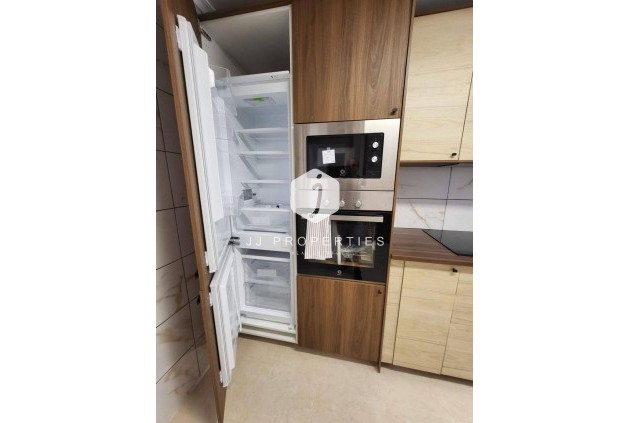 Tweedehands - Chalet -
San Miguel de Salinas - Ciudad De Las Comunicaciones