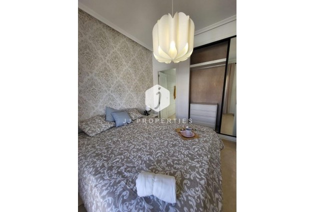 Tweedehands - Chalet -
San Miguel de Salinas - Ciudad De Las Comunicaciones