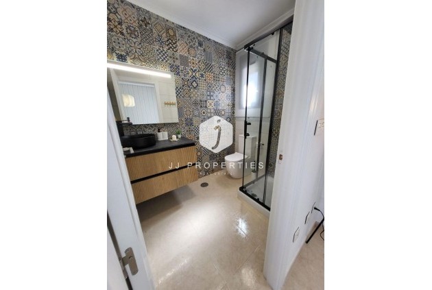 Tweedehands - Chalet -
San Miguel de Salinas - Ciudad De Las Comunicaciones